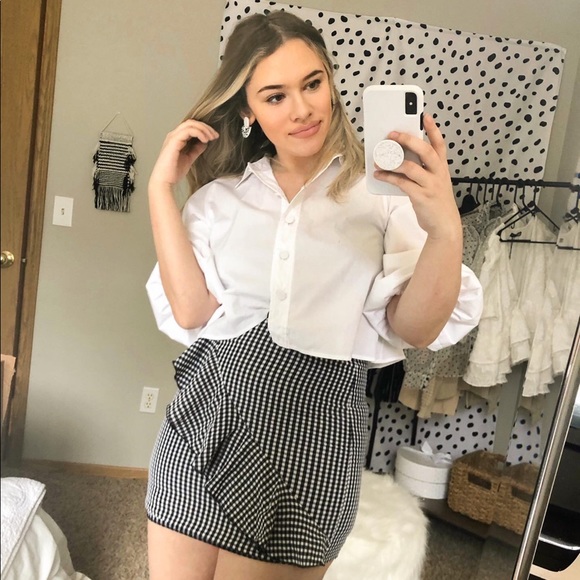 Meet your Posher, Jenna - Picture 2 of 4